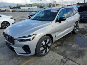 2024 VOLVO XC60 PLUS
