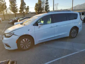 2021 CHRYSLER PACIFICA