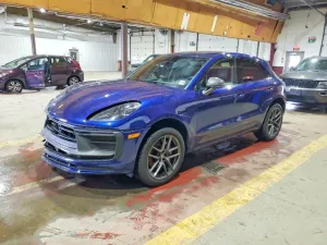 2024 PORSCHE MACAN