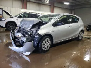 2014 TOYOTA PRIUS