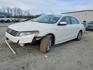 2015 VOLKSWAGEN PASSAT