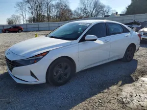 2022 HYUNDAI ELANTRA