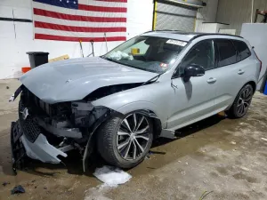 2024 VOLVO XC60 PLUS