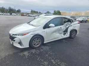 2021 TOYOTA PRIUS