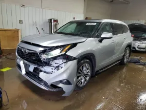 2020 TOYOTA HIGHLANDER