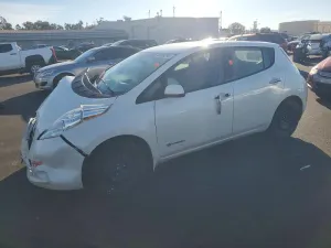 2016 NISSAN LEAF