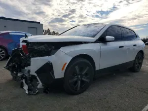 2025 BMW IX XDRIVE5