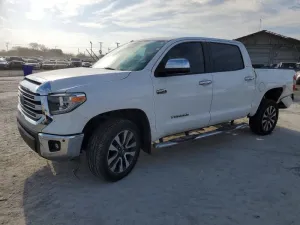 2018 TOYOTA TUNDRA
