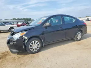 2015 NISSAN VERSA