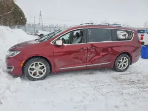 2017 CHRYSLER PACIFICA
