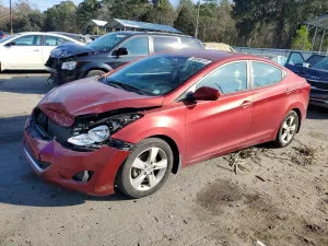2013 HYUNDAI ELANTRA
