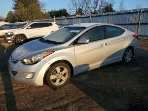 2013 HYUNDAI ELANTRA
