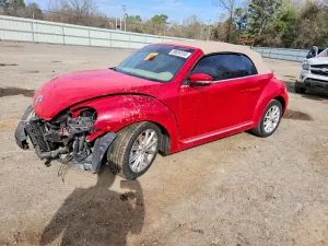 2018 VOLKSWAGEN BEETLE