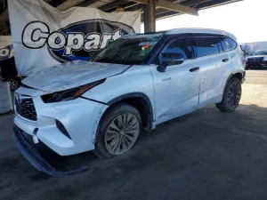 2021 TOYOTA HIGHLANDER