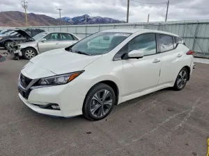 2022 NISSAN LEAF