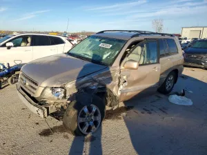 2004 TOYOTA HIGHLANDER