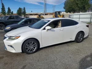 2016 LEXUS ES300